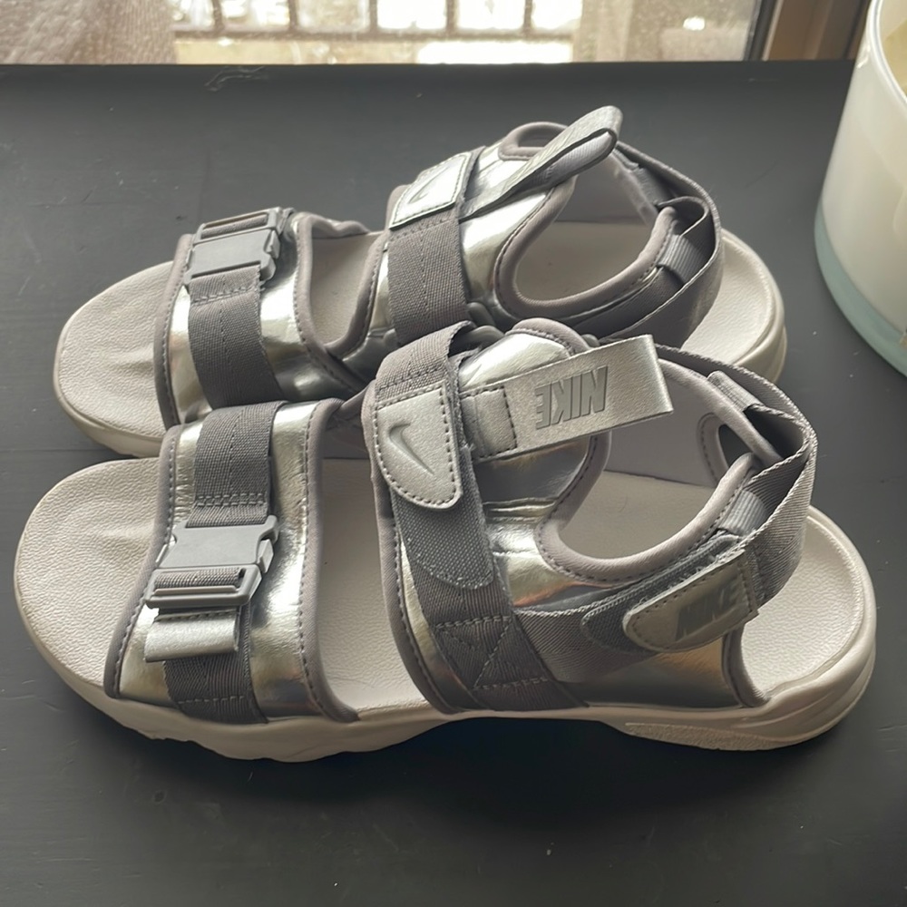 Women’s Nike Sandals